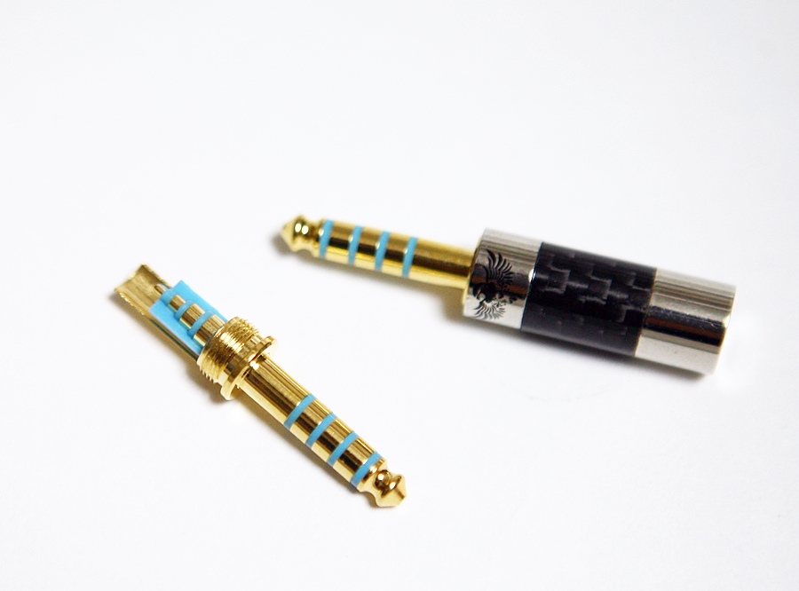 CONNOISSEUR 4.4mm 4극 단자