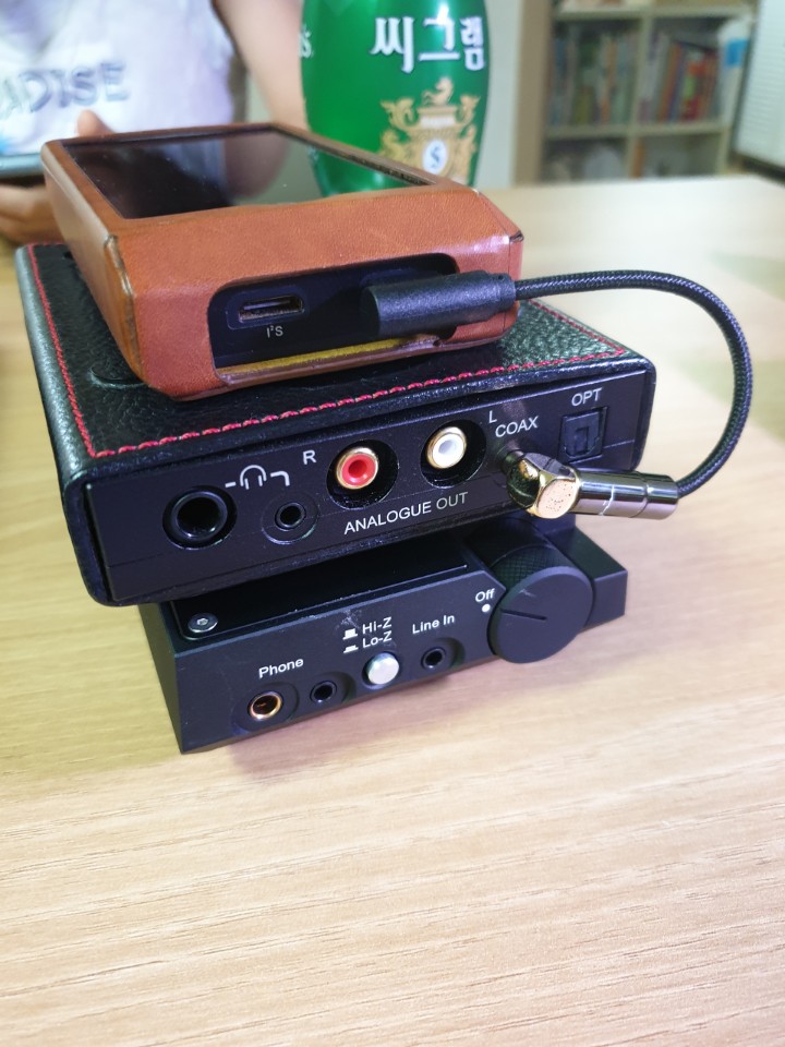 레퍼런스원 HUGO2 3.5mm-RCA 케이블
